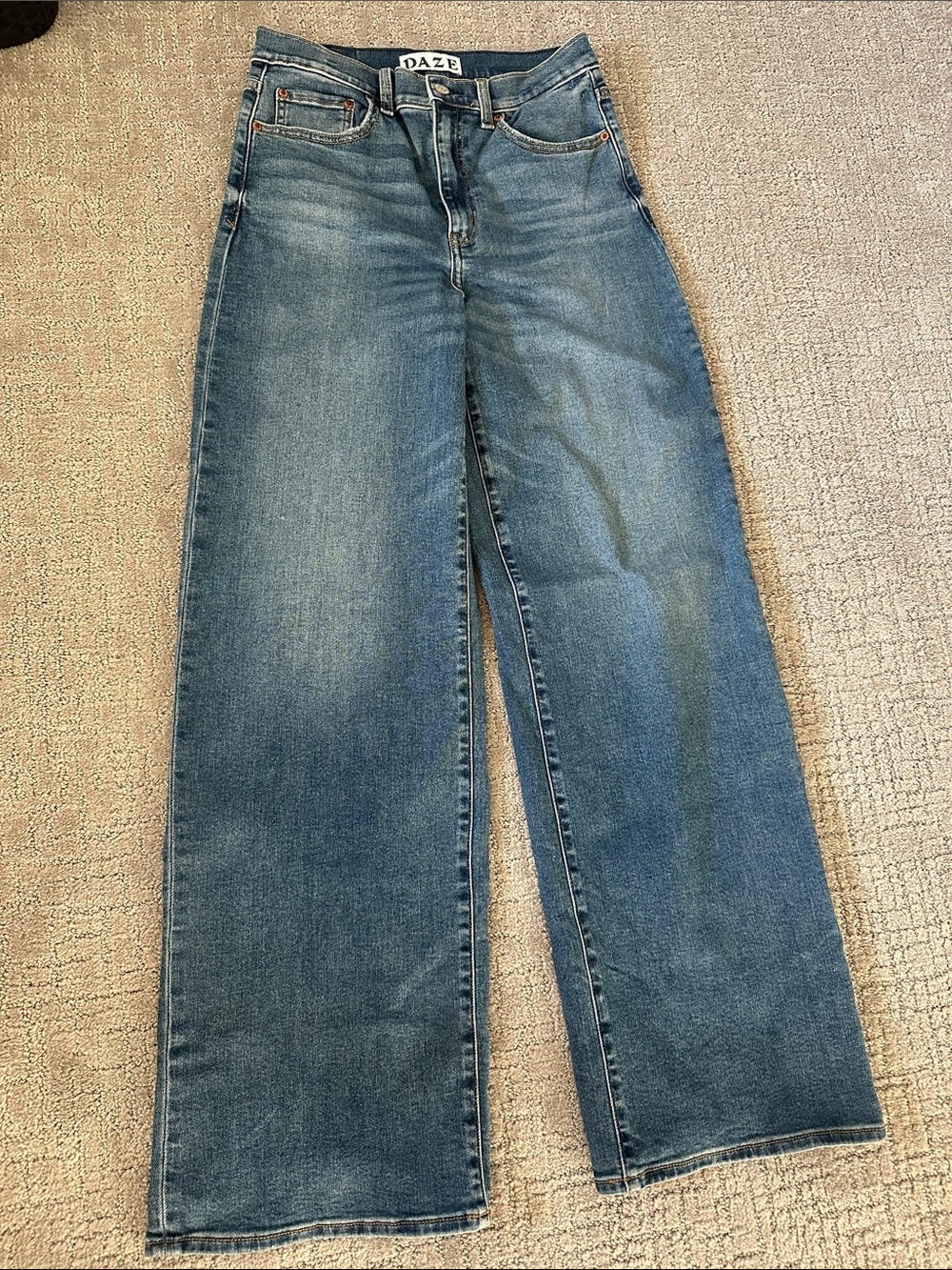 DAZE High-Rise Wide-Leg Jeans in Medium Blue